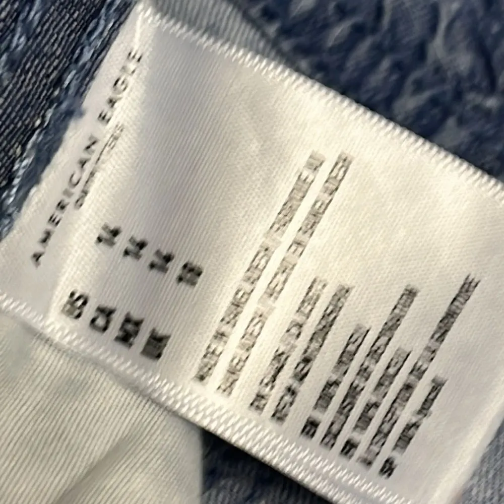 American Eagle Blue High Rise Button Down Pleated Pocketed Mom Shorts- Size 14 - Image 10