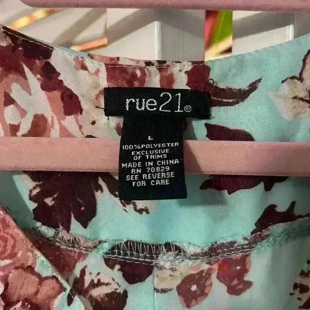 Cute summer top - Image 2