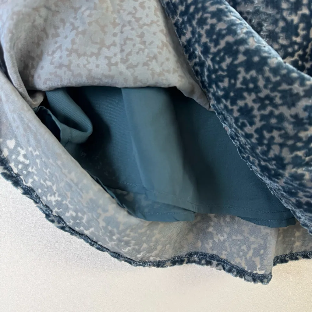 Jade Melody Tam Burnout Floral Romantic Blouse Top Velvet Small Bell Sleeves Blue - Image 4