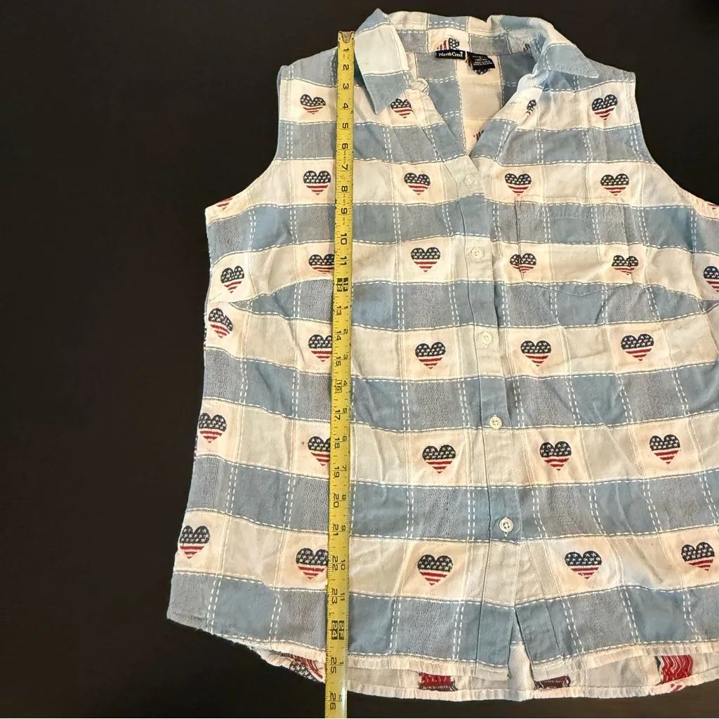 North Crest American flag hearts button down tank top Blue Size 1X - Image 2