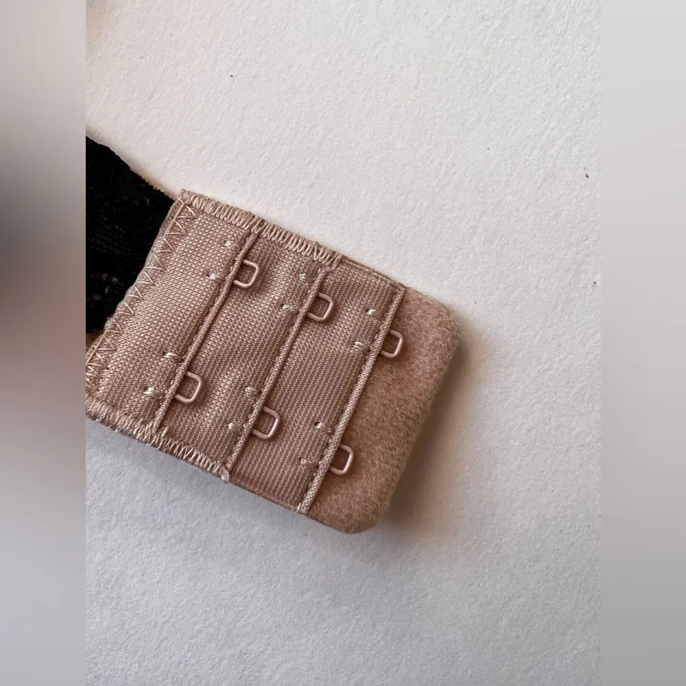 Daisy Fuentes ~ Womens Bra Push Up Underwire Luxe Lace Black Beige ~ 34C - Image 4