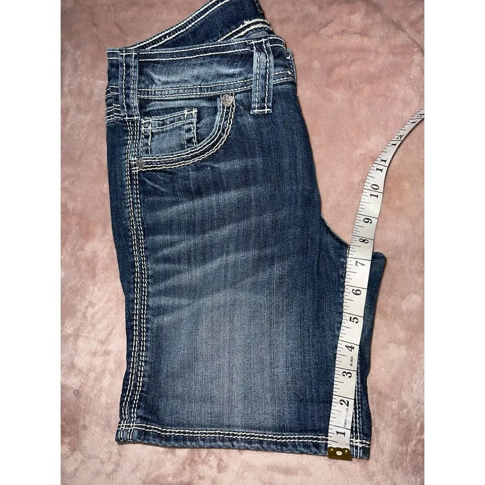Silver Jeans Short Wome's Size 26 Suki Flap Short mid Rise Denim Actual Waist 28 - Image 10