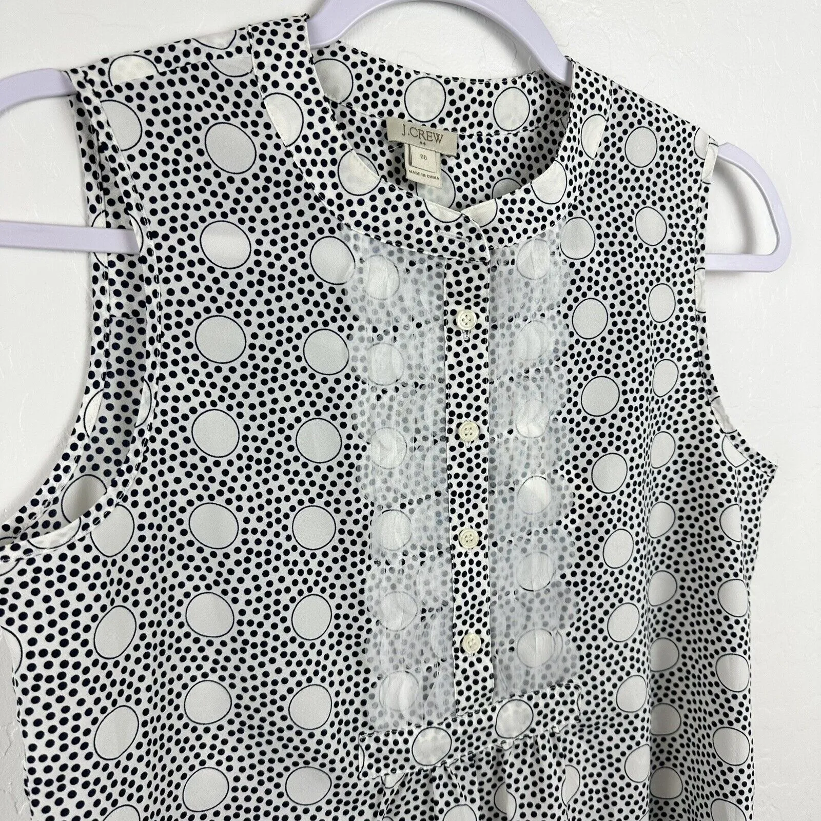 J Crew Women's Sleeveless Scalloped Embellishment White Polka Dots Circles Size 00 - Image 2