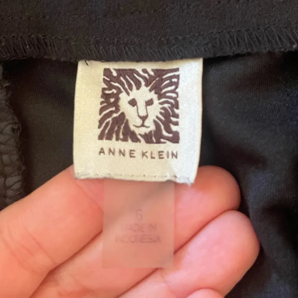 Women’s Anne Klein black straight leg slacks trousers dress pants, Size 6 - Image 3