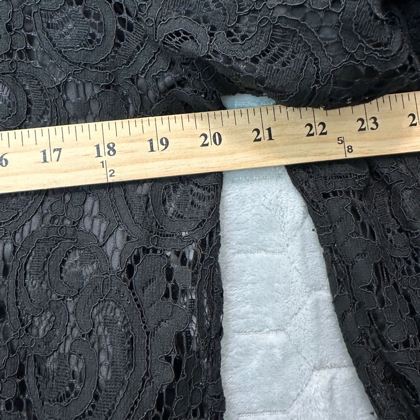 Cupcakes‎ and Cashmere Black Lace Bomber Jacket Large Zip Front Textured Sheer - Image 7