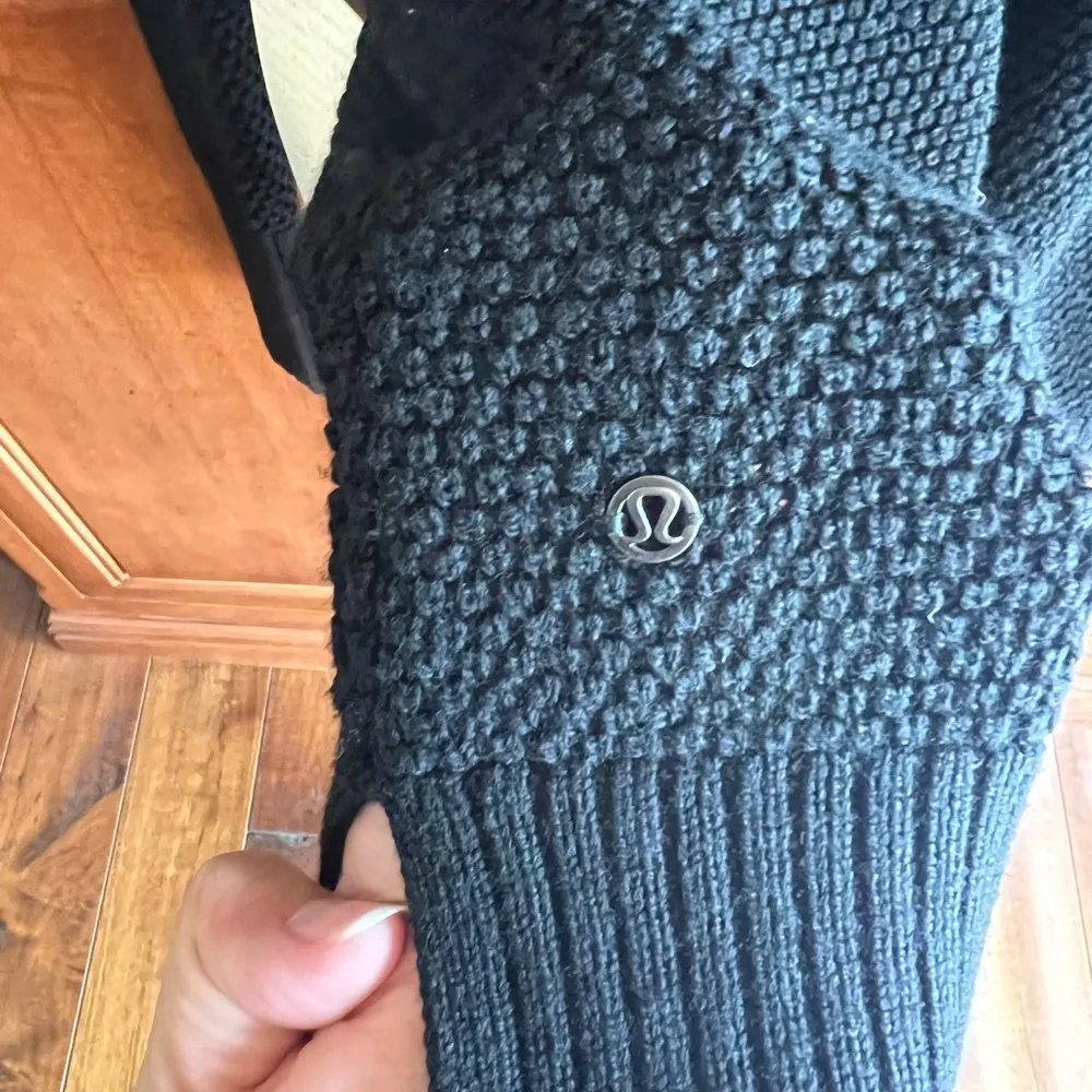 warm & restore sweater - Image 3