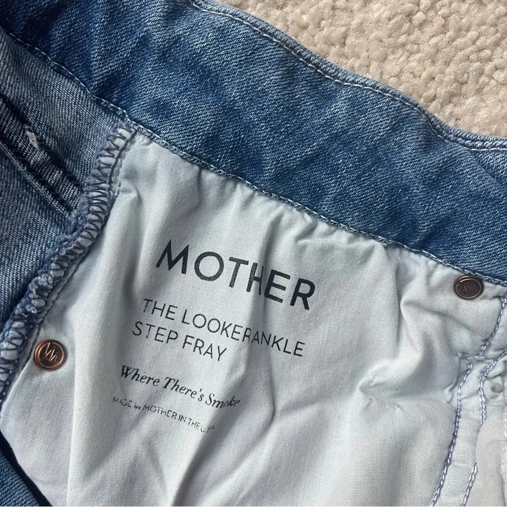 Mother Denim Looker Step Ankle Fray Jeans in Where There's Smoke Blue Size 30 - Image 5