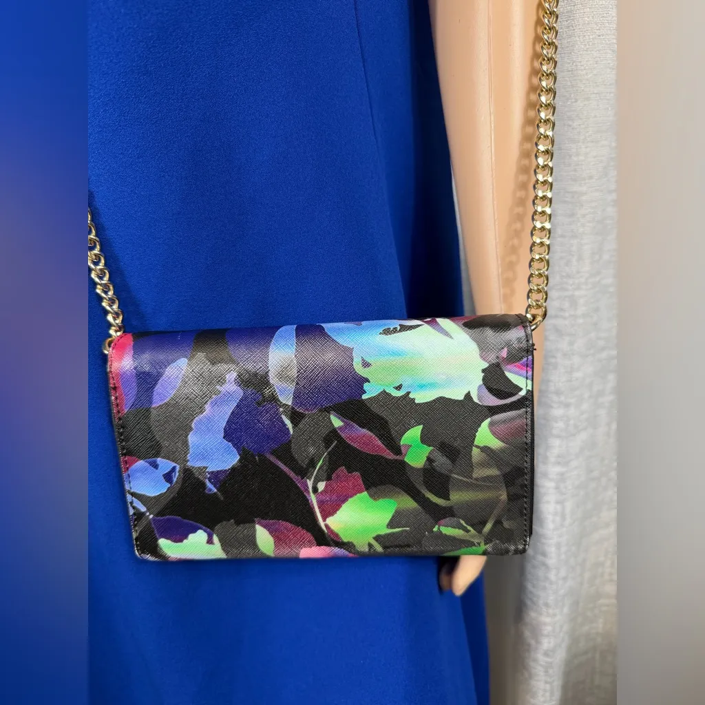 Trina Turk Evening Crossbody Bag Floral Print Gold Chain Strap - Image 3