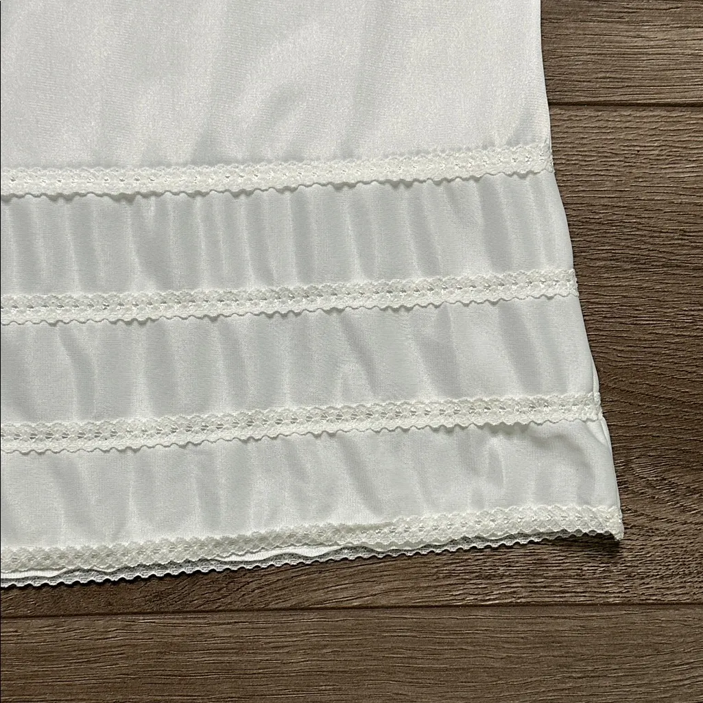 Vintage‎ Lorraine Cut Ups Adjustable Hem White Half Slip Size Small - Image 3