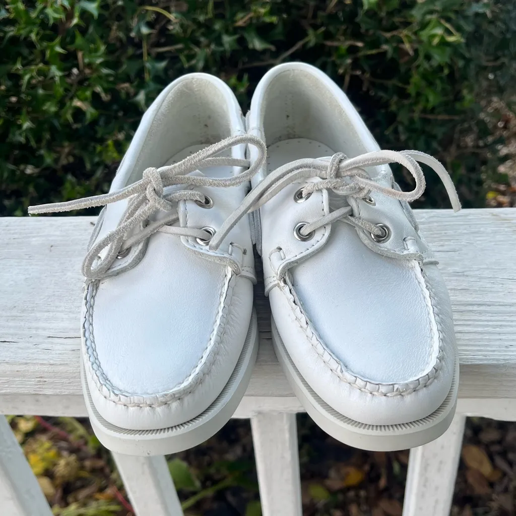 Sebago Docksides Portland Woman Leather lace up shoes Size 6 - Image 2