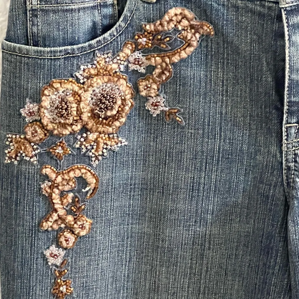 Embroidered Embellish Denim Jeans Size 29 - Image 4