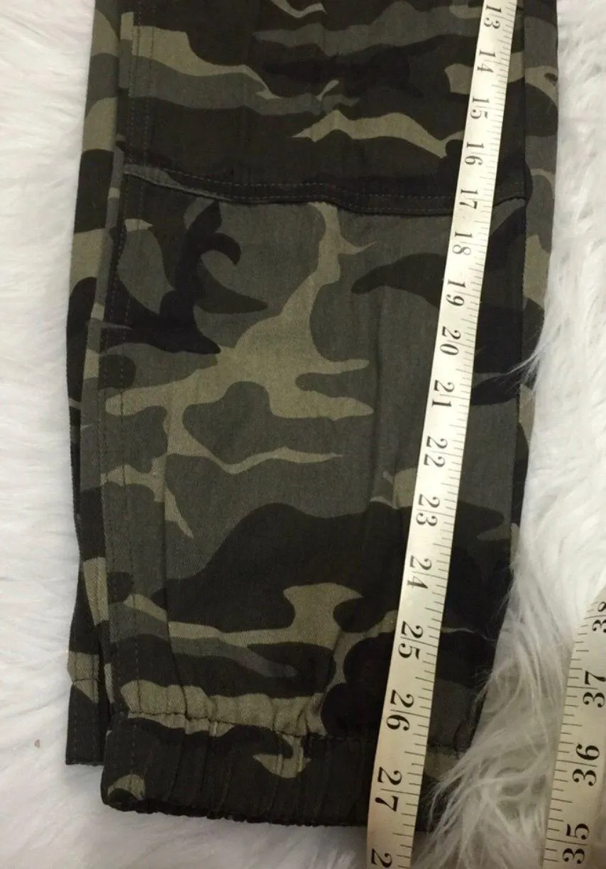 NEW  Camo Pants - Image 8