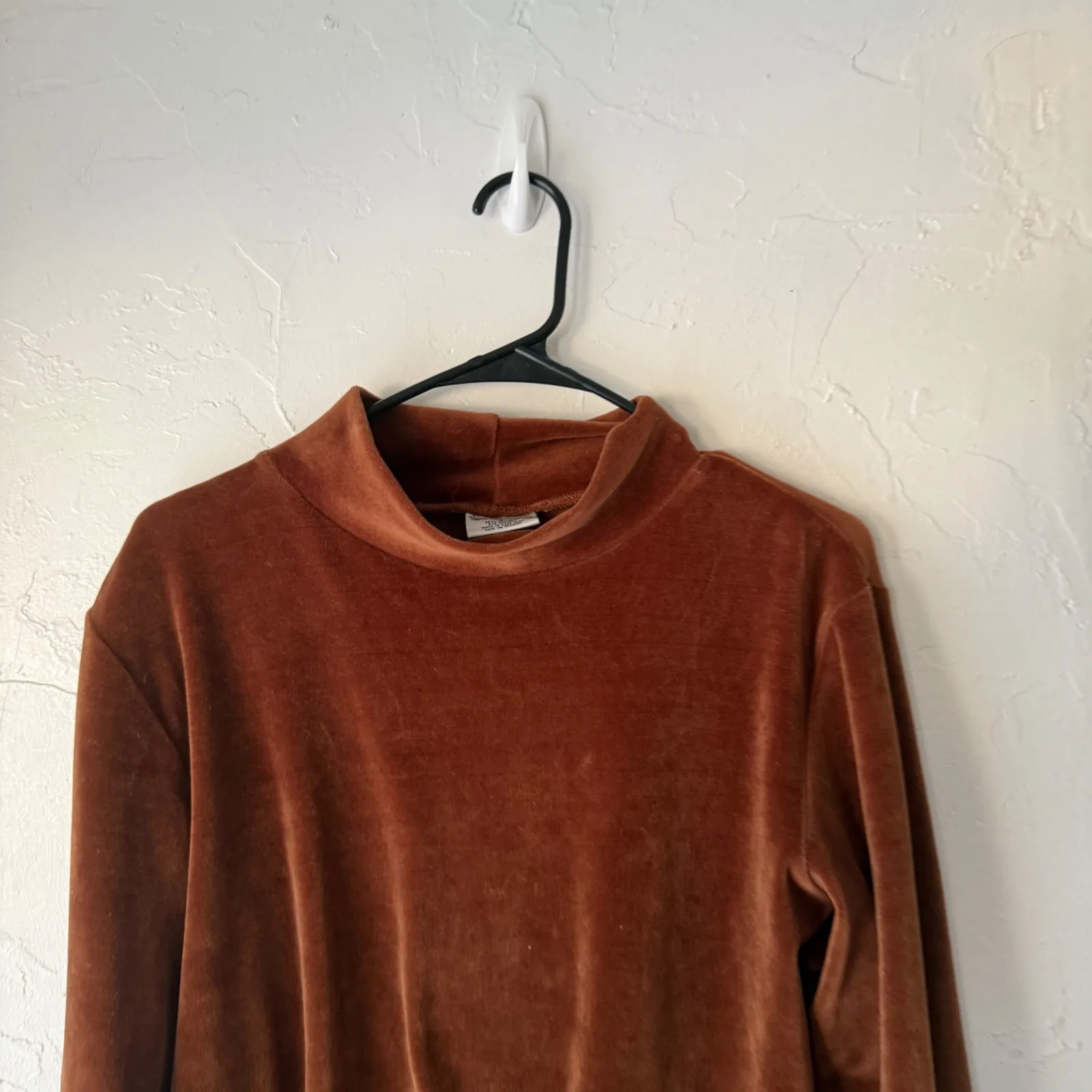 French Laundry Vintage Y2k Mock Neck Velour Long Slv Top L Rust Brown Romantic - Image 2