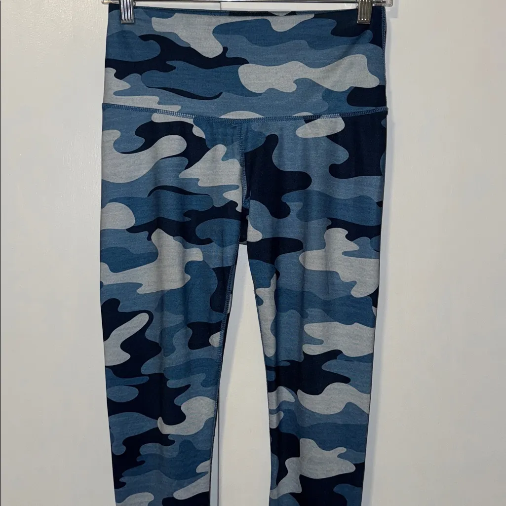 Reebok Blue Camo Leggings High Rise Pull On Women’s S Small - Image 4