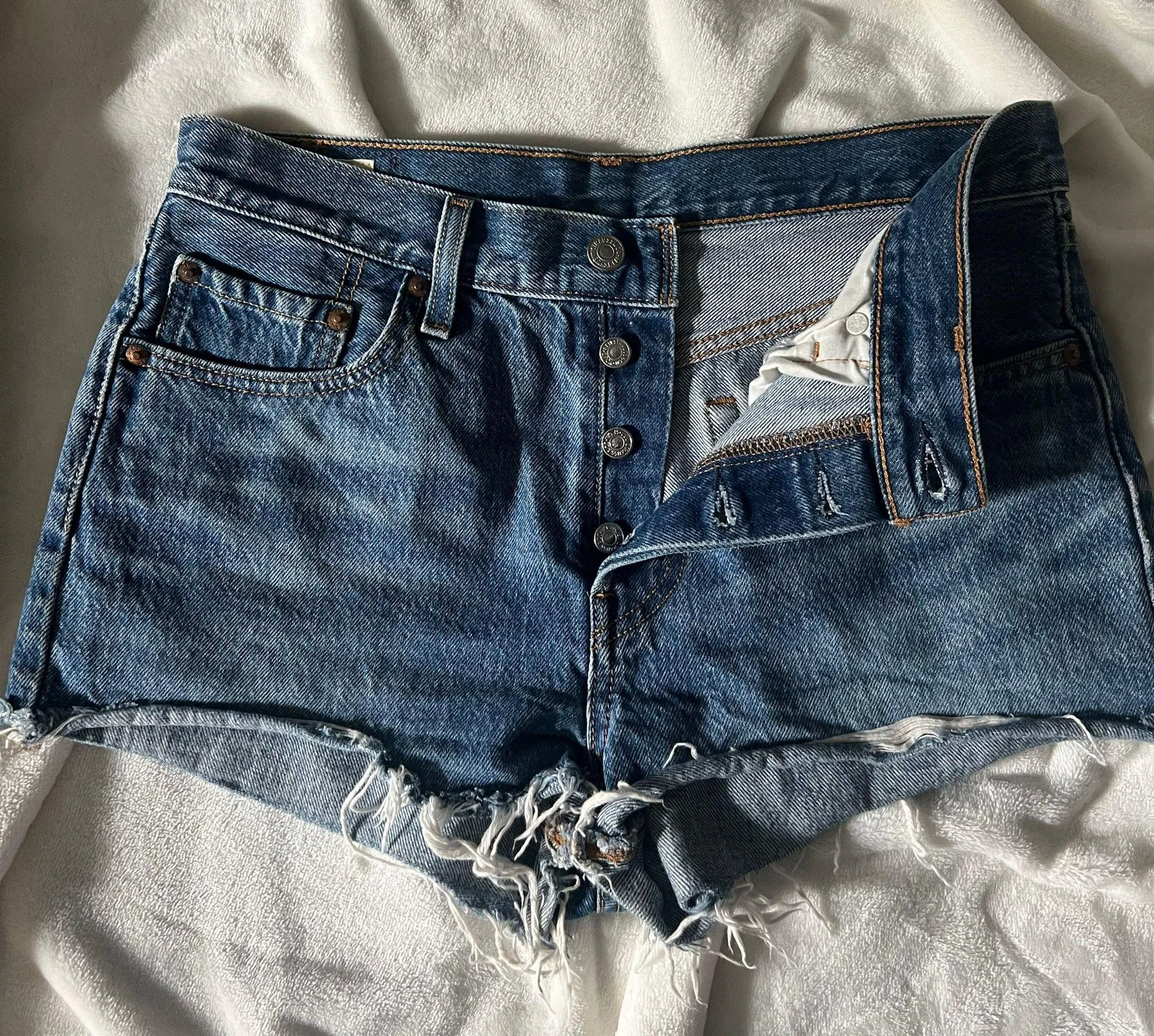 501 Shorts - Image 2