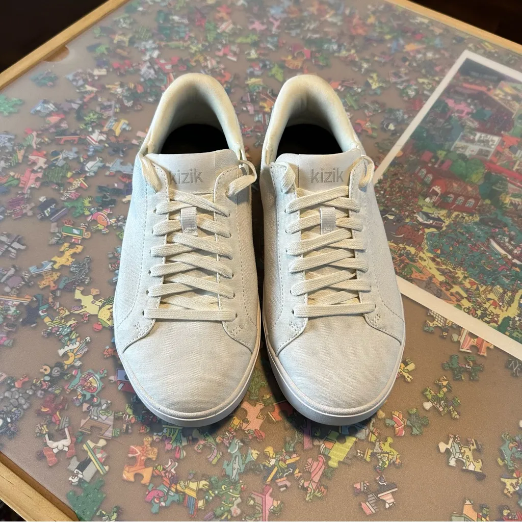 Kizik Hands - Image 5