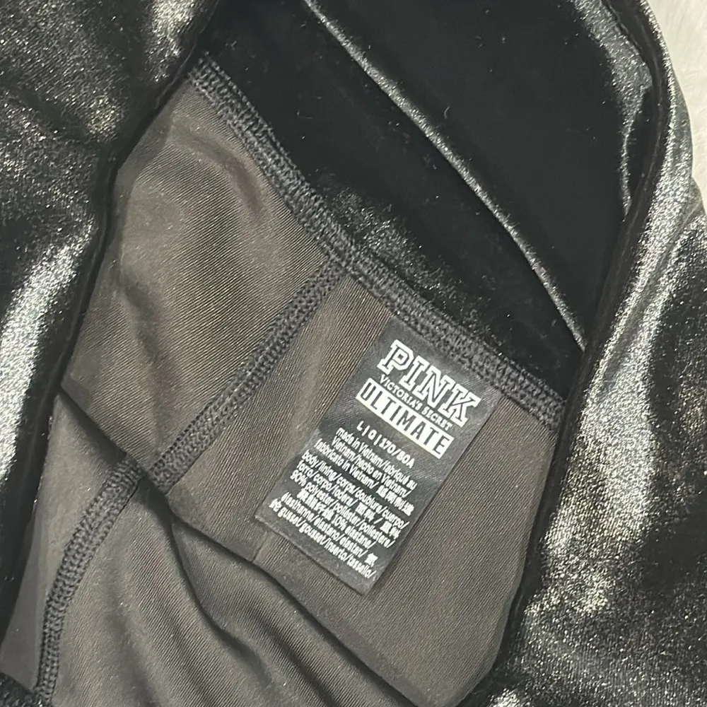 PINK
ULTIMATE BLACK SHINE HIGH-WAIST LEGGINGS - Image 6