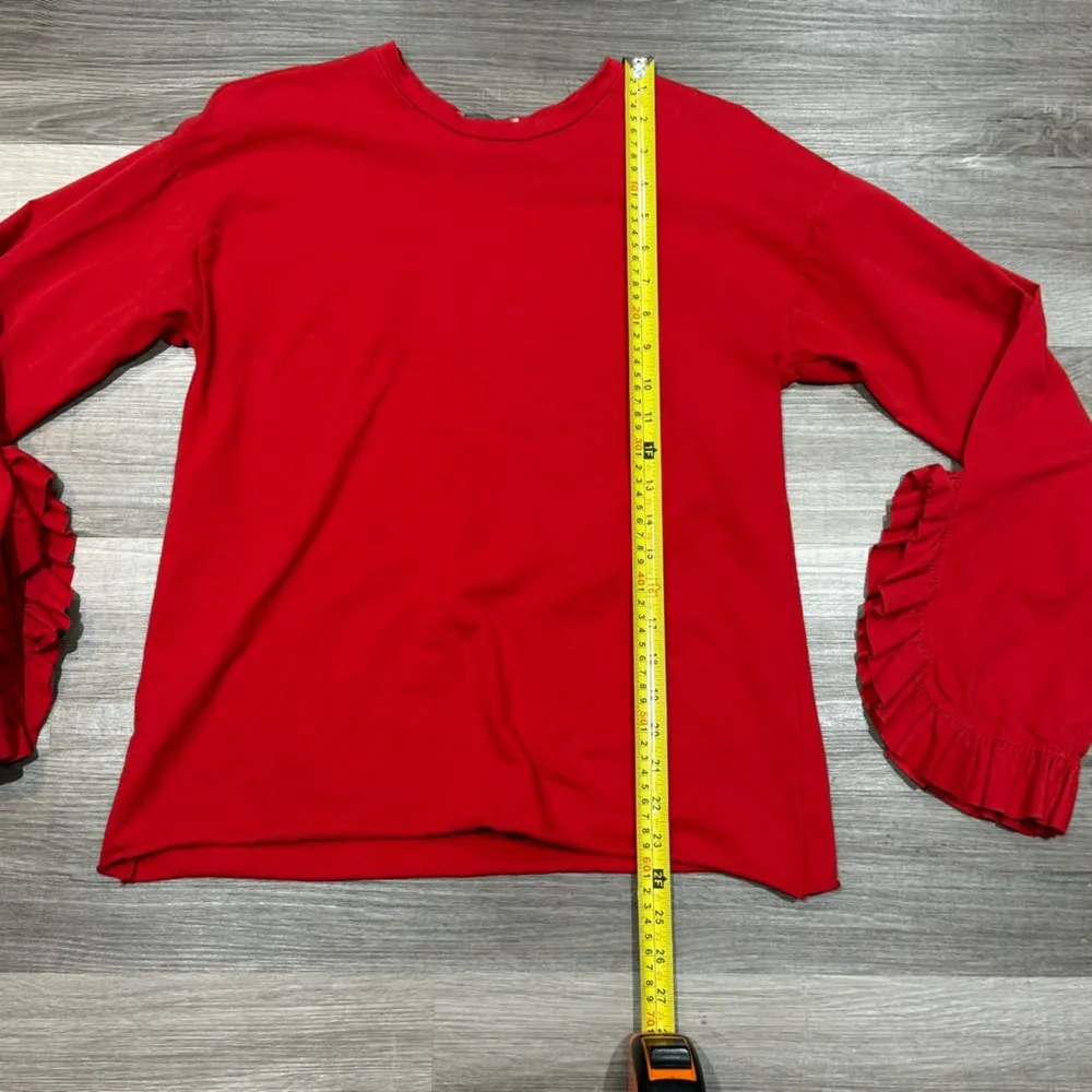 Zara Red Long Ruffle Sleeve T-Shirt Sz small - Image 4