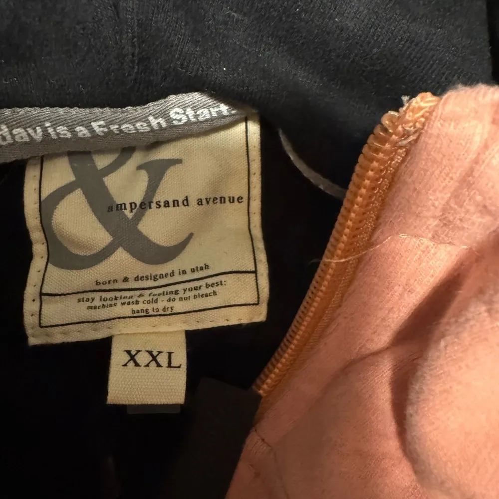 Ampersand Pink and Black Top Size XXL - Image 5