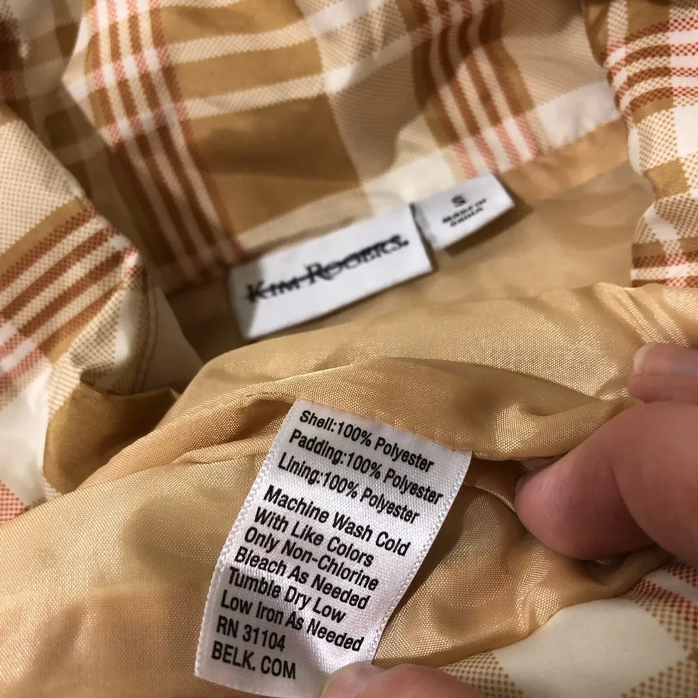 NWOT  Tan Beige White Rust Plaid Puffer Vest Sleeveless New Puffy - Image 3