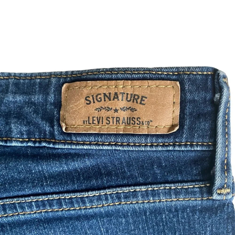 Levi Strauss modern boot cut women's 10L dark wash stretchy blue denim jeans - Image 6