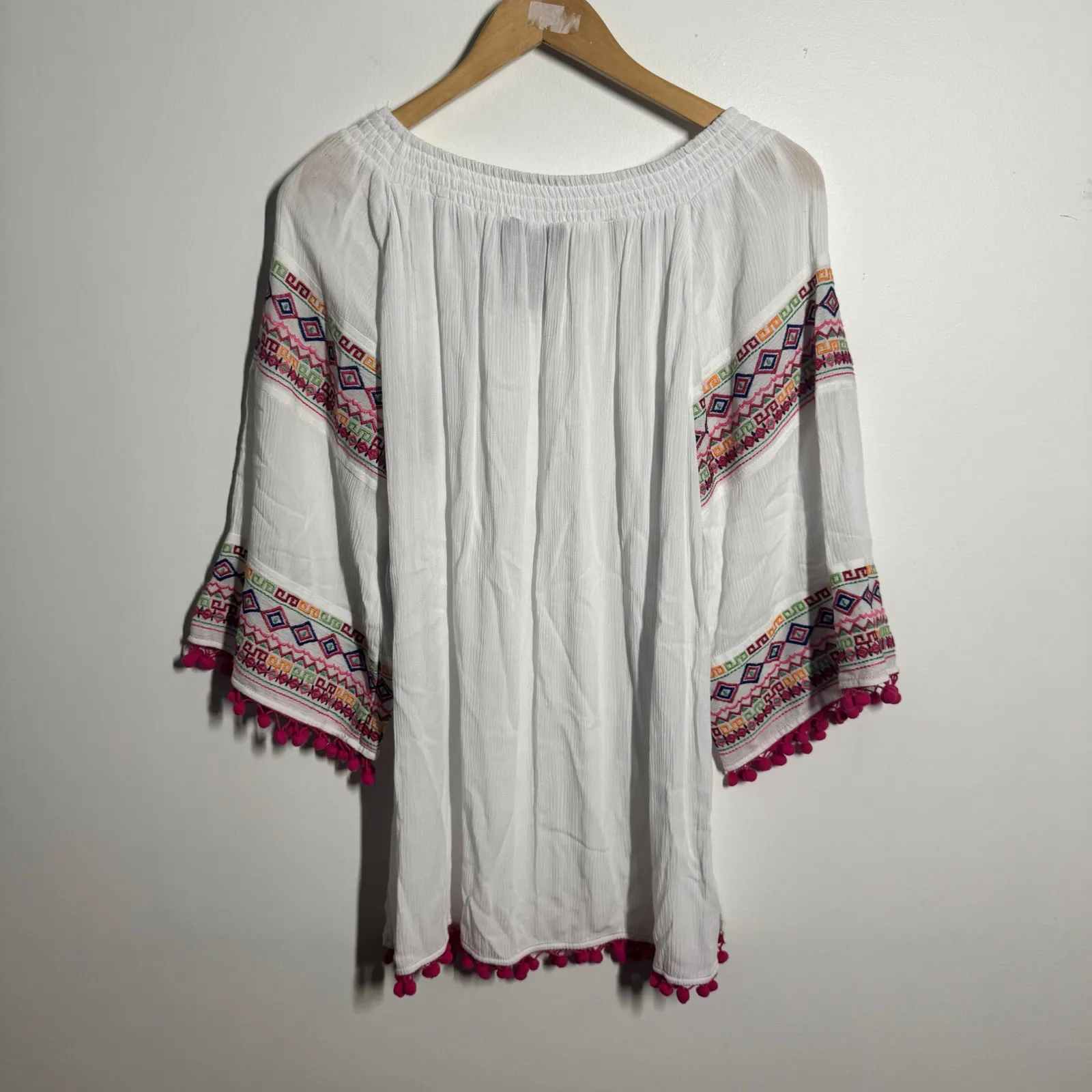 Ali Miles Shirt Women L White Smocked Crinkle Embroidered Pink Pom Pom Fringe Size L - Image 2