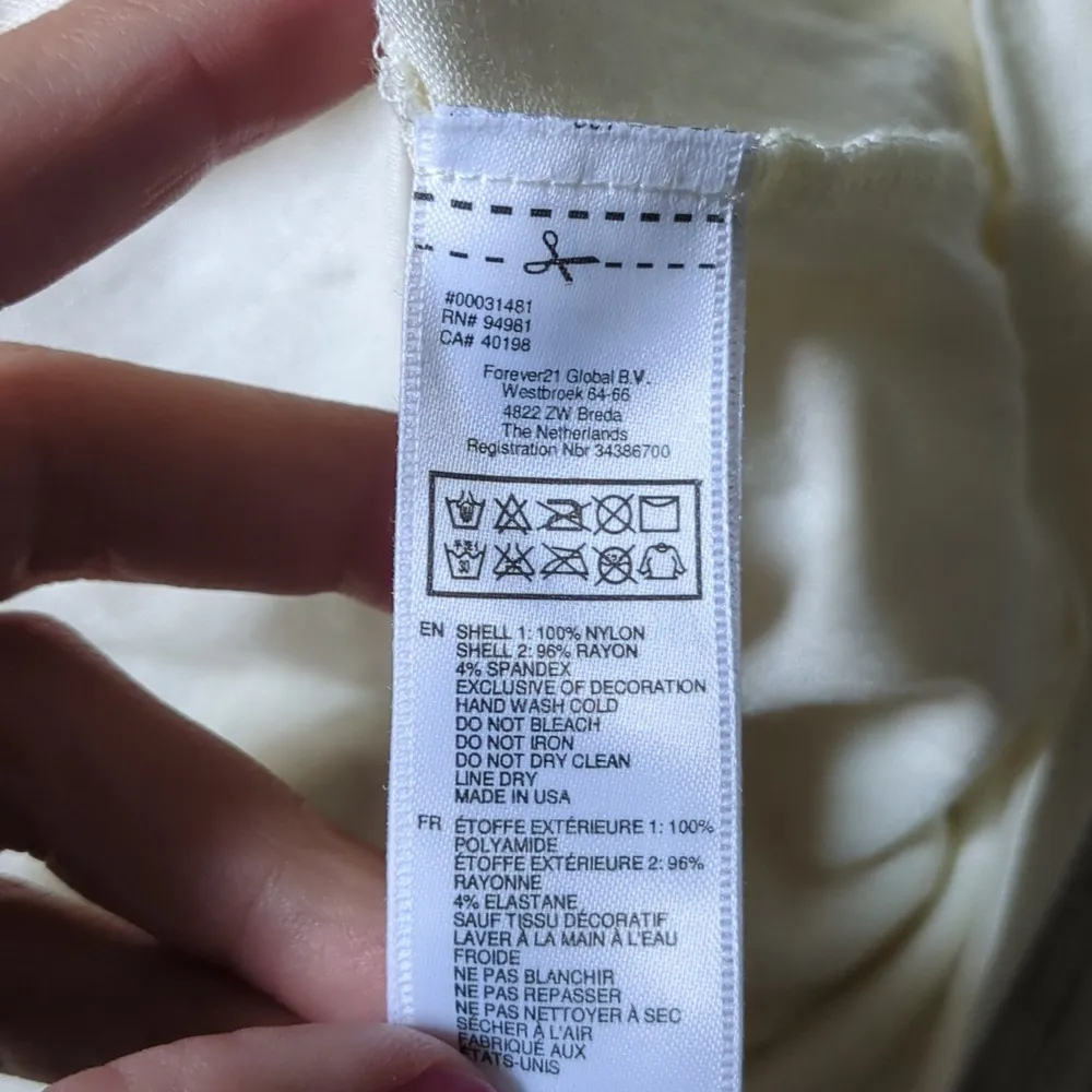 Forever 21 Short Sleeve Polka Dot Blouse - Image 15