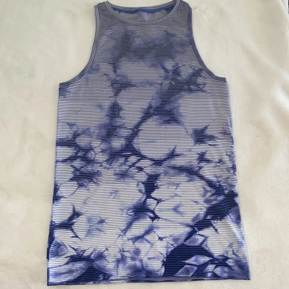 Lululemon Swiftly Tech Tank 2.0 Wash Size 6 - Image 4