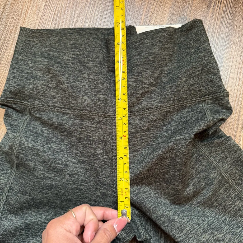 NWT Offline by Aerie The Hugger Legging Green Gray Small - Image 8