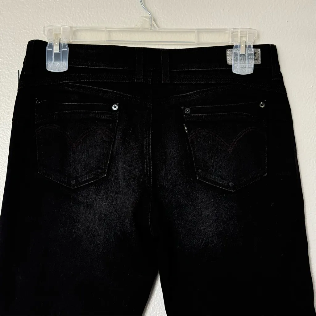 NWT Levi’s Mid Rise Flatters & Flaunts Skinny Leg Black Jeans Size 31 / L32. 12M - Image 5