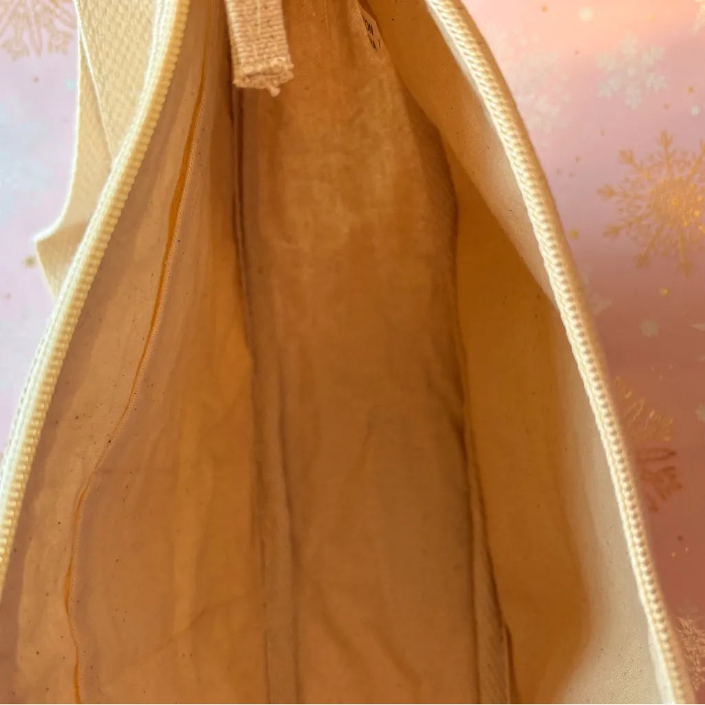 New Aveda Fanny pack - Image 4