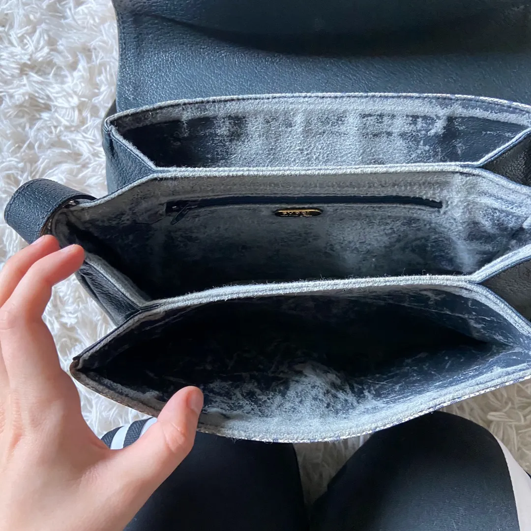 Gucci Plus Authentic Crossbody - Image 5