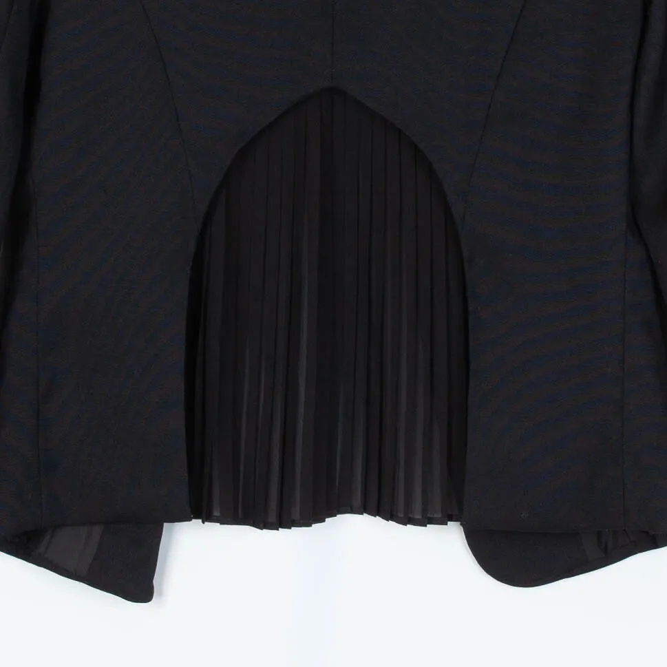 Forever 21  Black Blazer With Chiffon Pleats Size Medium - Image 7