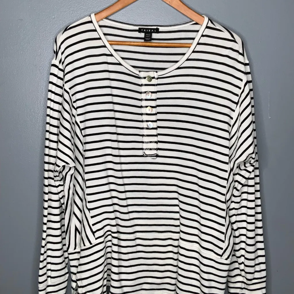 Tribal Black and White Striped Blouse Henley Tunic XL Size M - Image 2