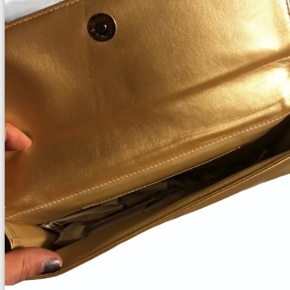 Pandora Shine Gold Clutch - Image 2