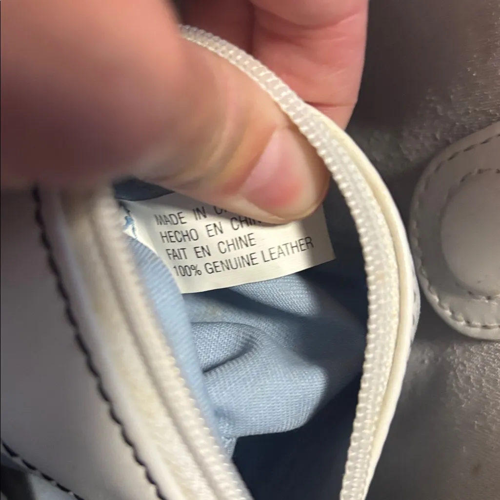 Hype White and Black Leather Mini Bag - Image 6