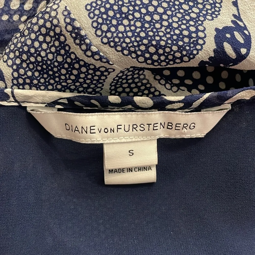 Diane Von Furstenberg Navy and Cream Dress Size 4 - Image 4