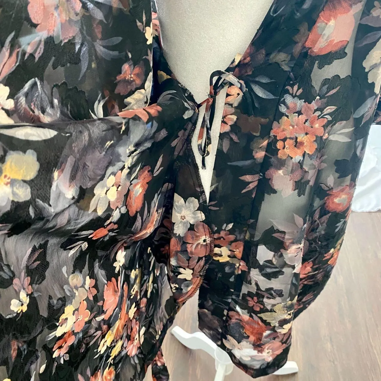 L.A Intimates Vintage Whimsygoth Black Multi Floral Mesh Kimono Robe L Size L - Image 6