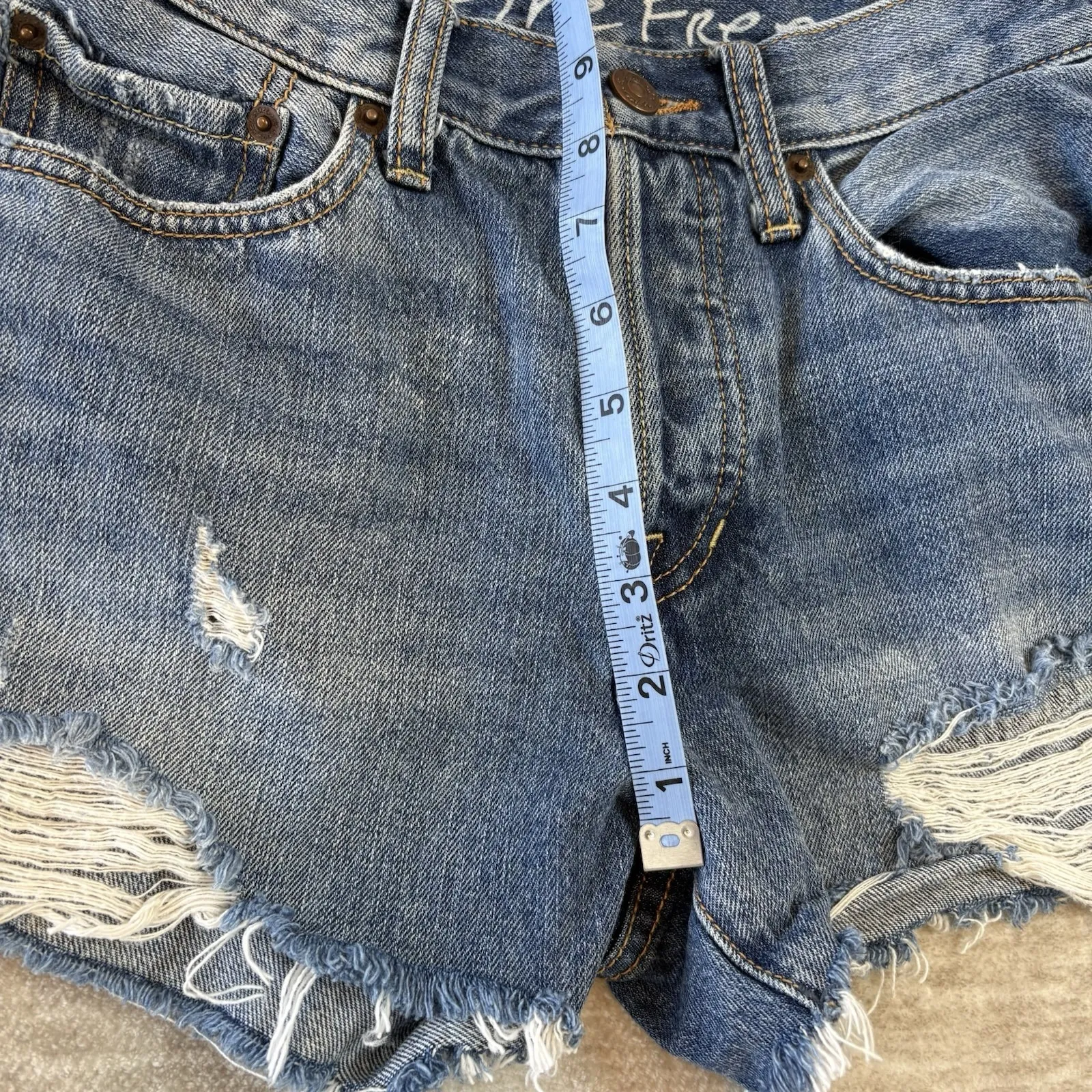 We the Free People Shorts Womens 26 Blue Denim Ripped Cutoff Button Mid Rise‎ - Image 10