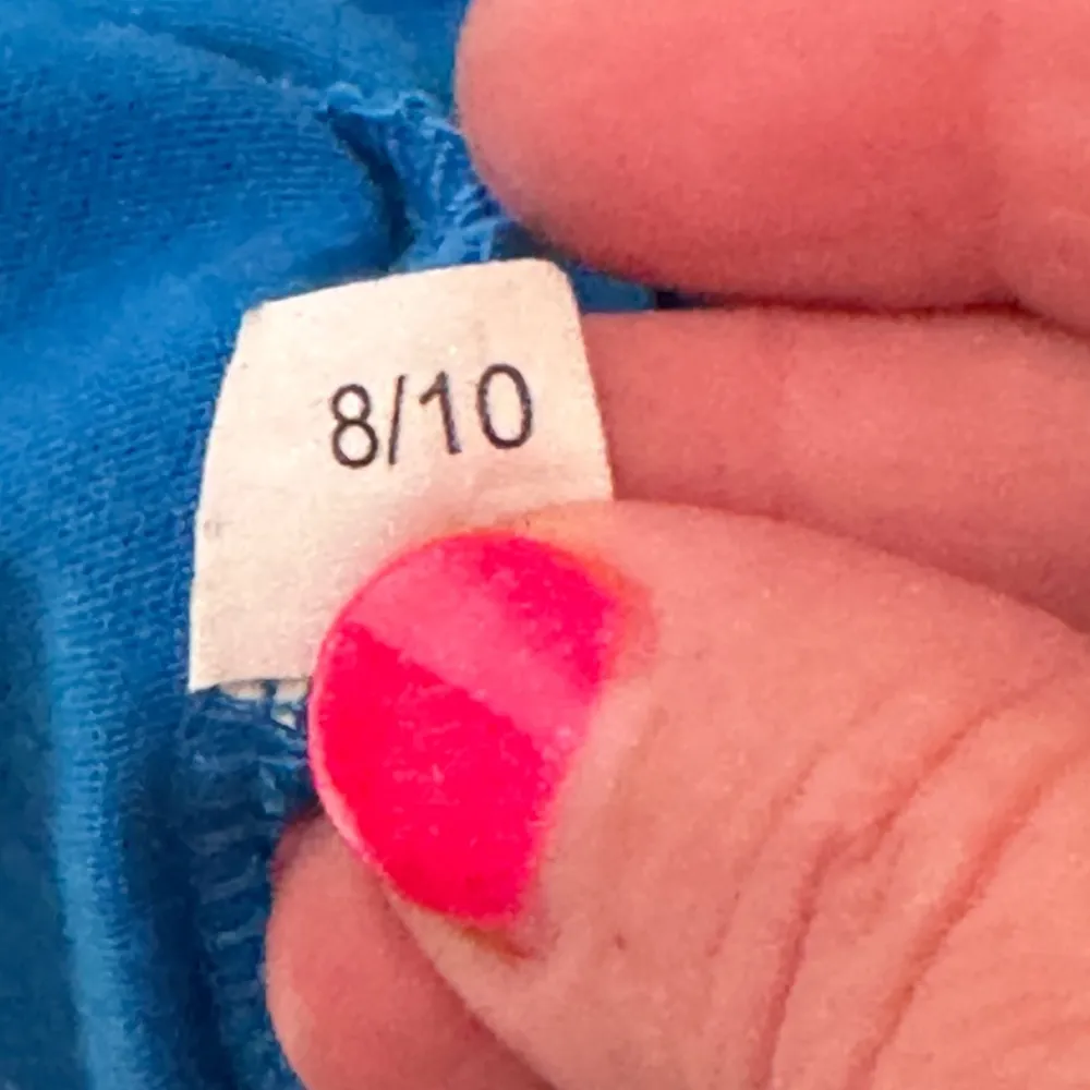 Taylor Swift Speak Now Blue Graphic concert T-Shirt with Red and White Design SM - Image 7