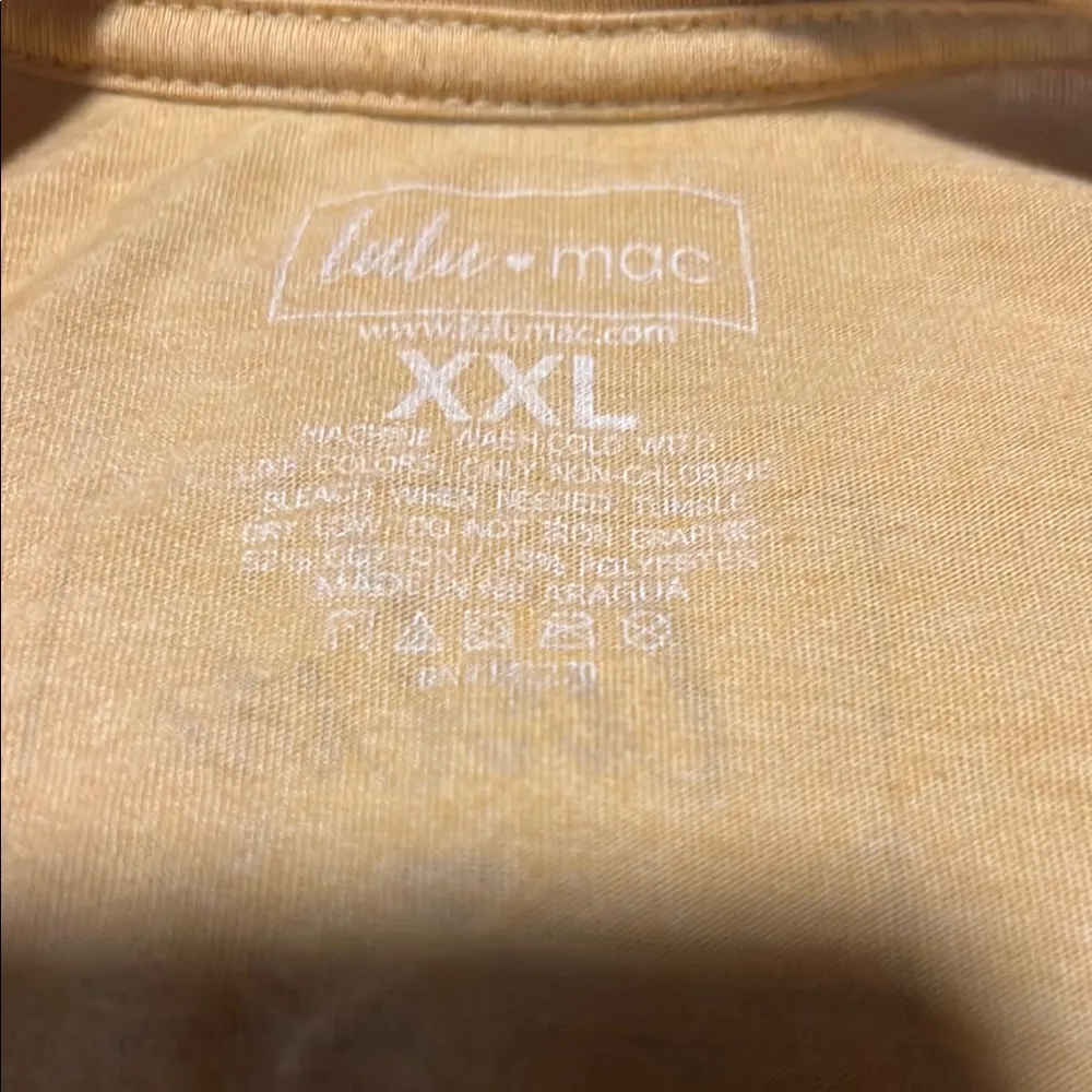 Lulu Mac Yellow Graphic Tee with Blue Accents like new. Western wear Size XXL - Image 3