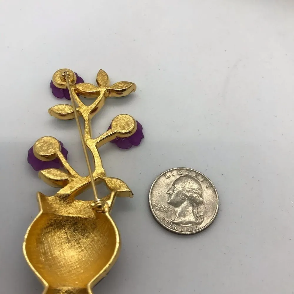 Flower Bouquet Vase Enamel Brooch Gold Tone 90s Vintage Green - Image 6