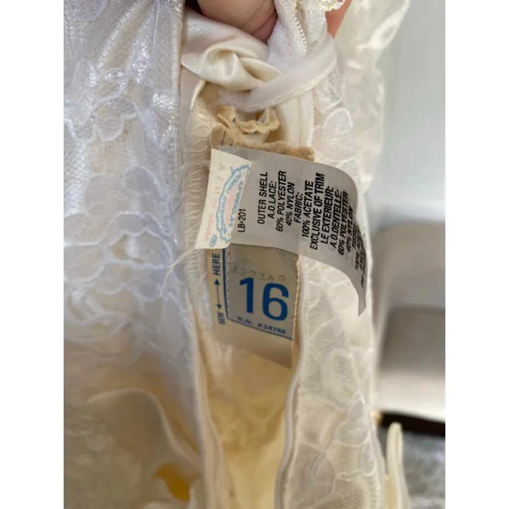 Vintage Romantic Lace Overlay Long Sleeve Wedding Dress Clean Girl Castle Bride White - Image 12
