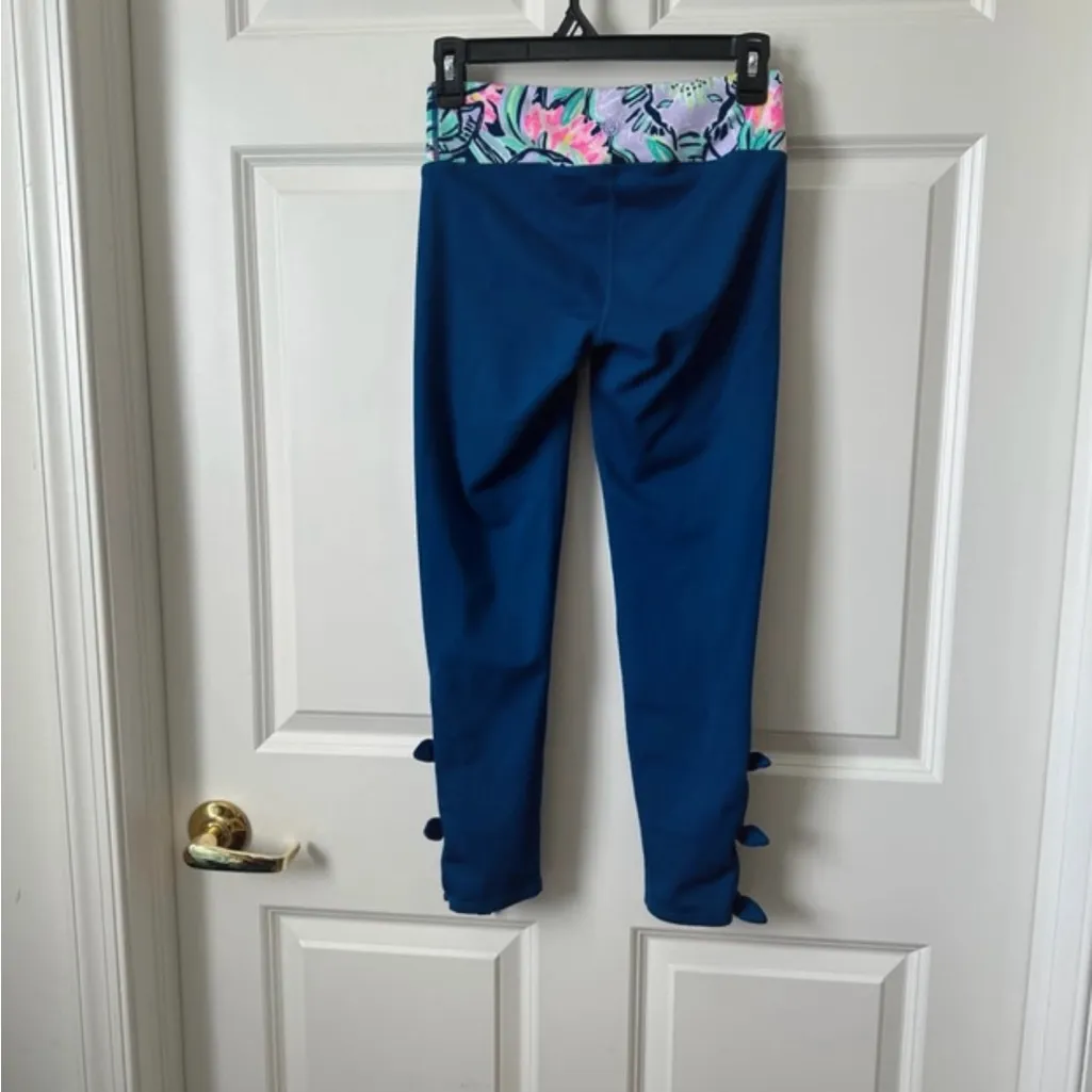 Lilly Pulitzer Noelani Weekender Cropped Leggings Inky Navy Slathouse Size Small - Image 2