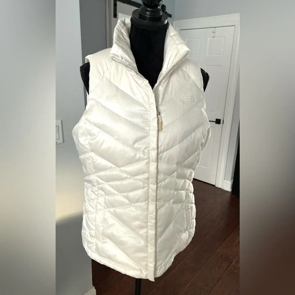 THE NORTH FACE puffer best 🌷🌷 - Image 2