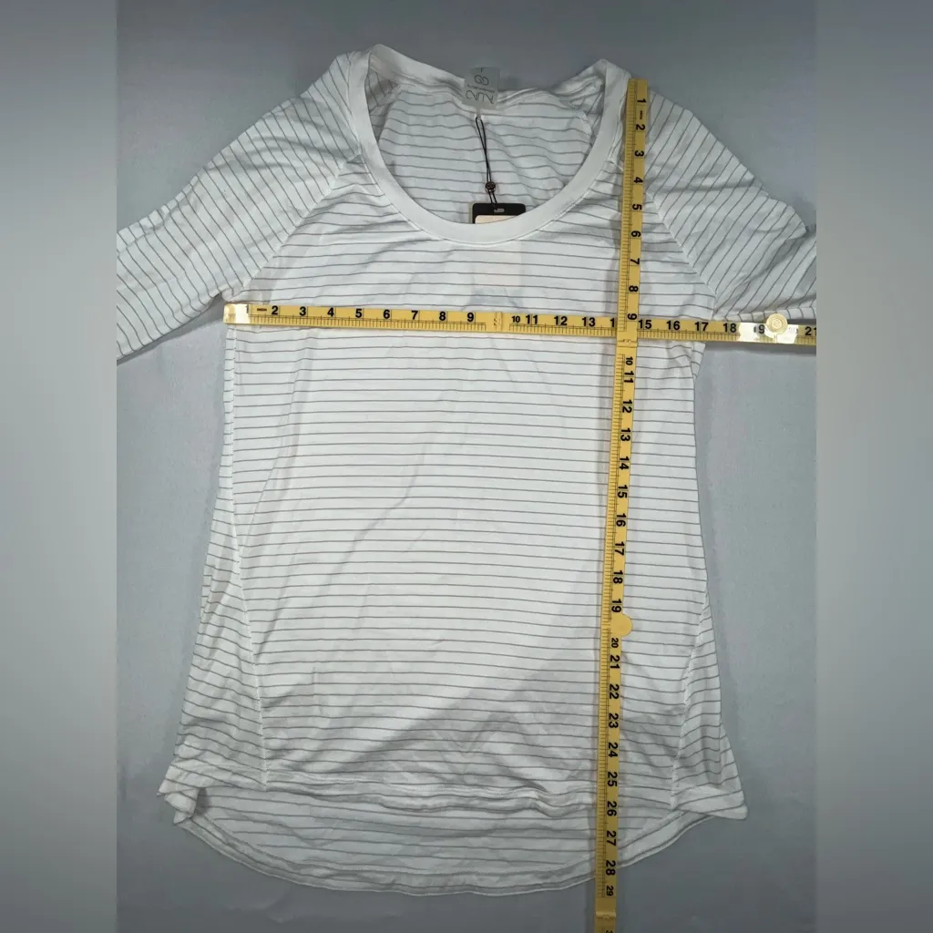 CALIA by Carrie Underwood Scoop Neckline Bodybreeze/Bodyfree Long Sleeve Shirt White Size L - Image 10