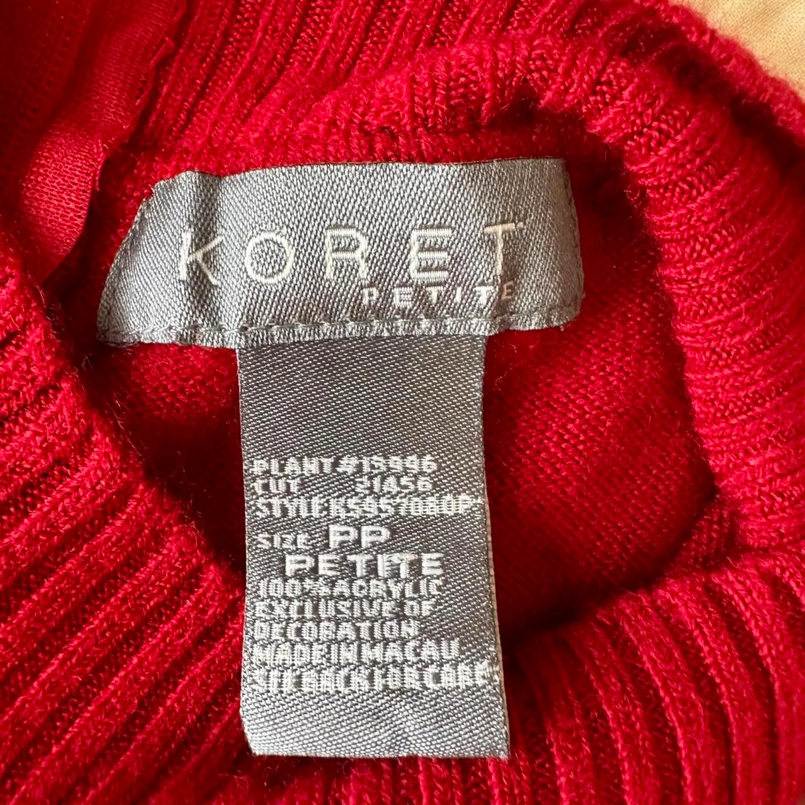 Vintage 90s Koret red short sleeve mock turtleneck with red sequins - Image 4