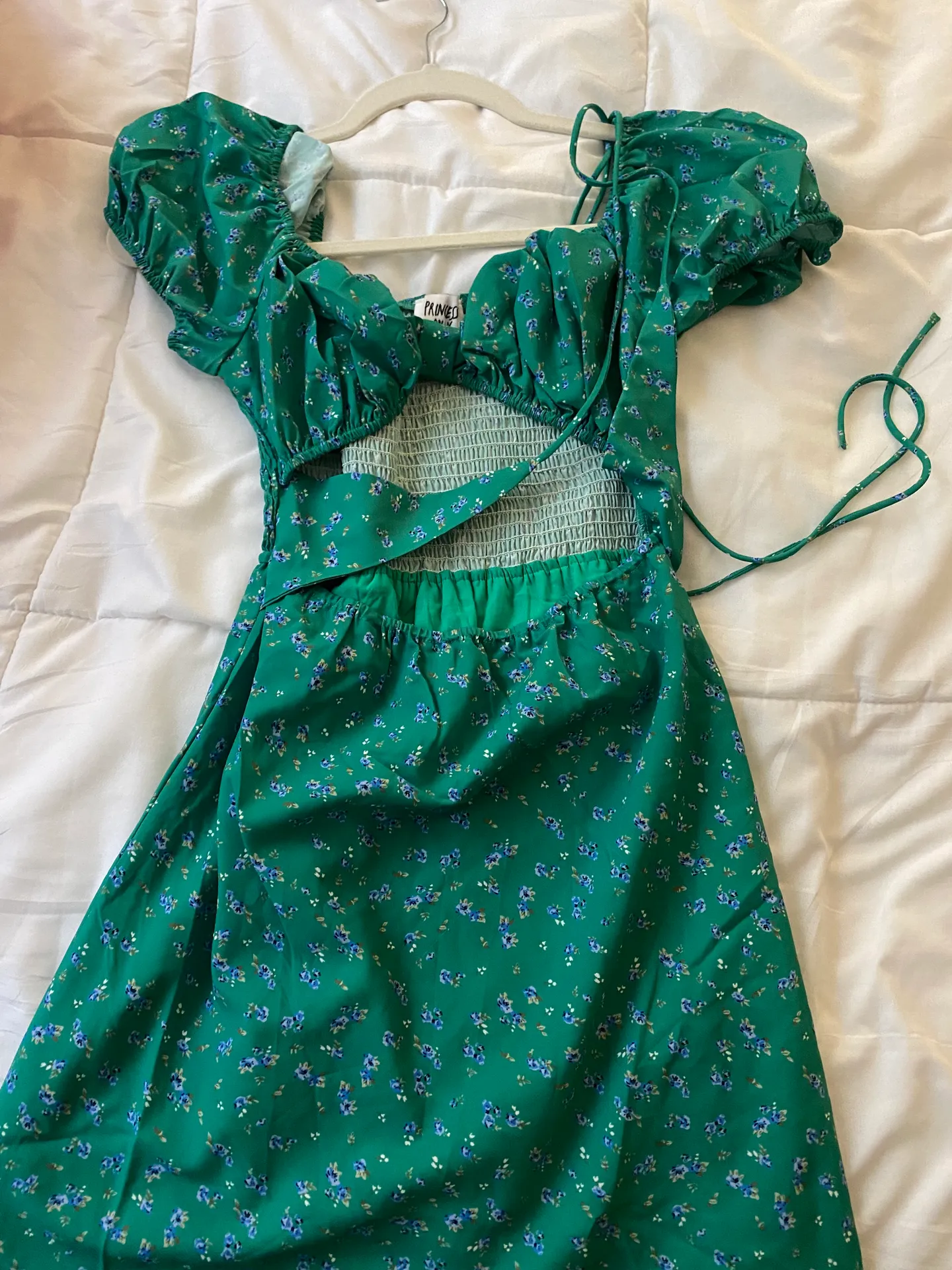 Green Dress - Image 3