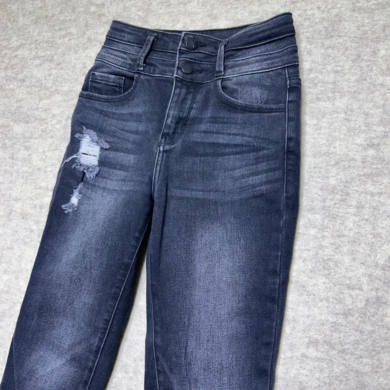 KanCan‎ Signature Buckle Exclusive Distressed Jeans Double Button 24W Black Wash Blue Size 24 - Image 2