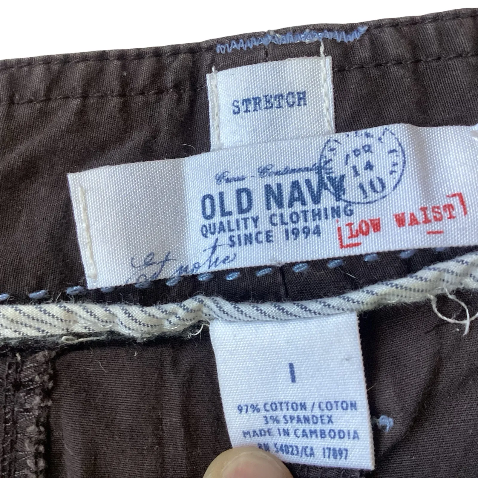 Old Navy  Low Waist Cargo Pants - Image 3